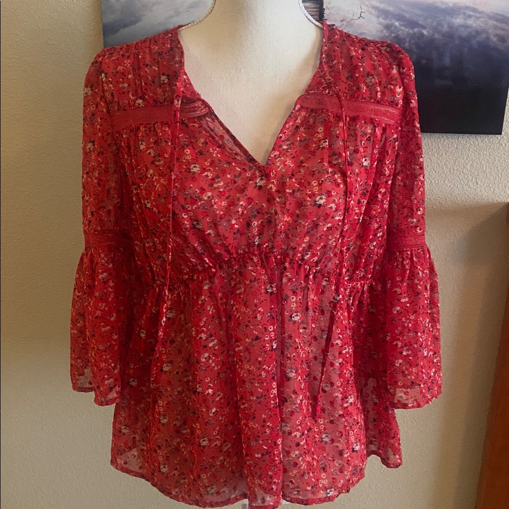 Lucky Brand 🍀 Red Floral Boho Chic Hippie Blouse Top Lace Detailing Polka Dots
